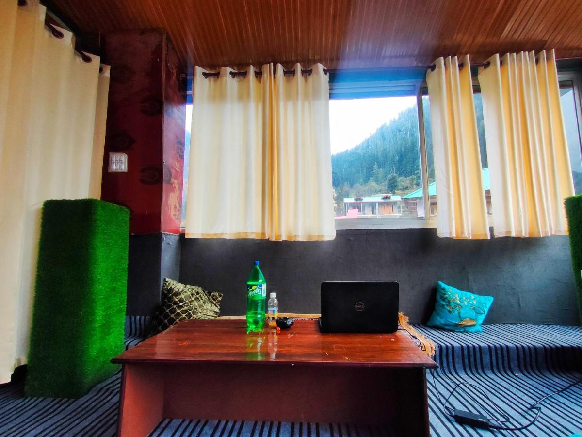 I Love Kasol Hostel & Rooftop Cafe Ngoại thất bức ảnh