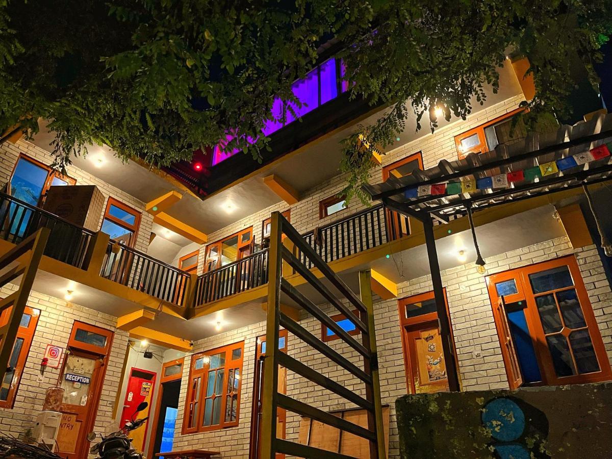 I Love Kasol Hostel & Rooftop Cafe Ngoại thất bức ảnh